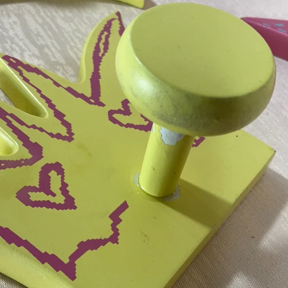 Vintage Girls Wall Hooks-Stars & Crowns
